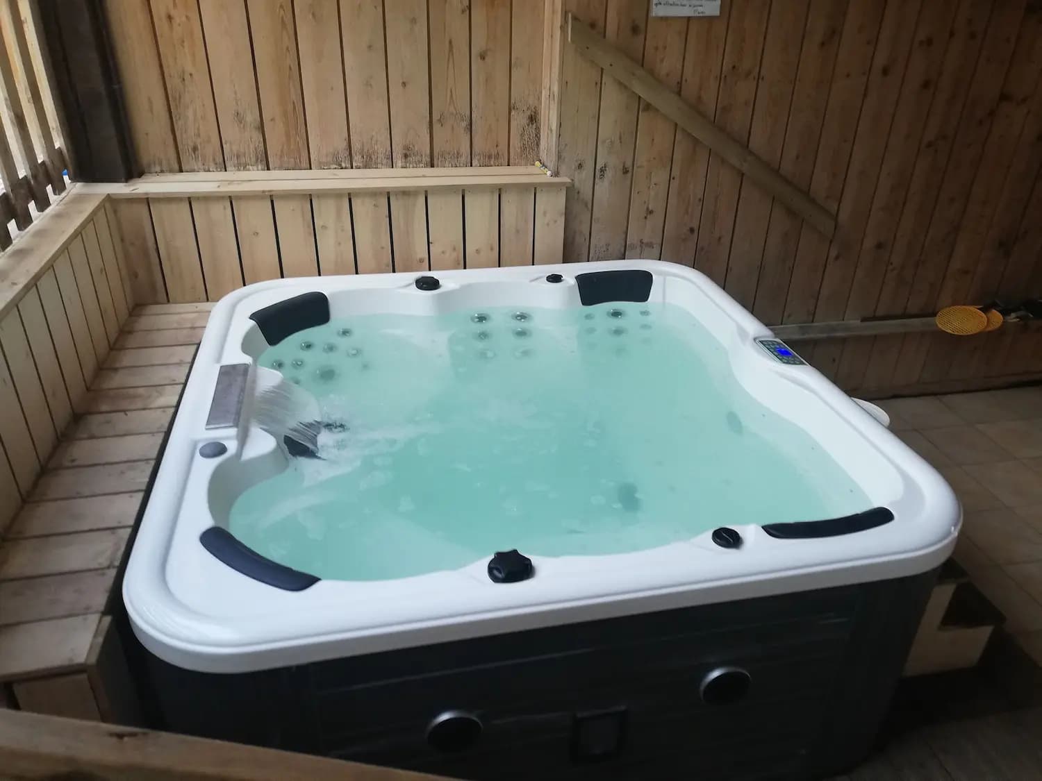 Jacuzzi
