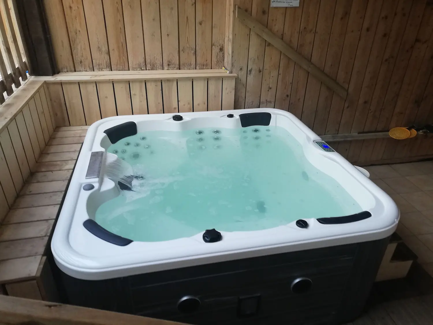 Jacuzzi